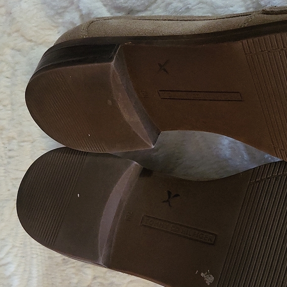 Tommy Hilfiger Women's Suede Shoes Size 7 1/2 - Picture 8 of 11